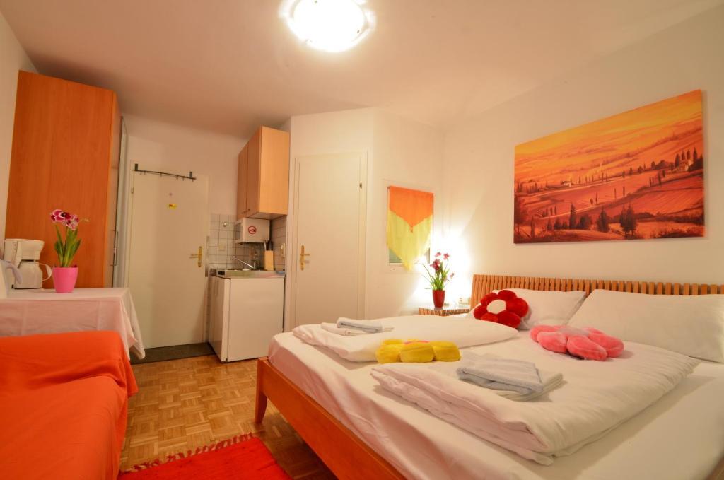 Ajo Vienna Siemens - Contactless Check-In Apartment Room photo